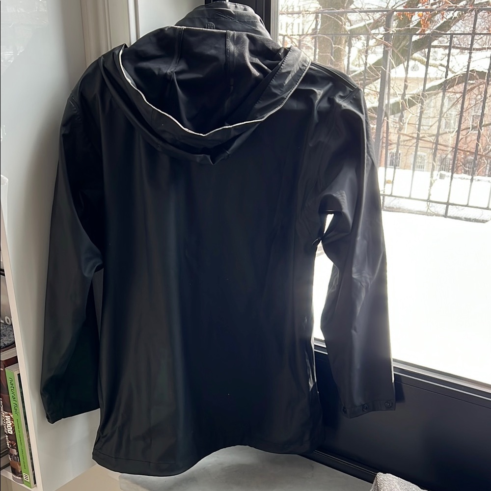 Helly Hansen Black Waterproof Jacket - image 3